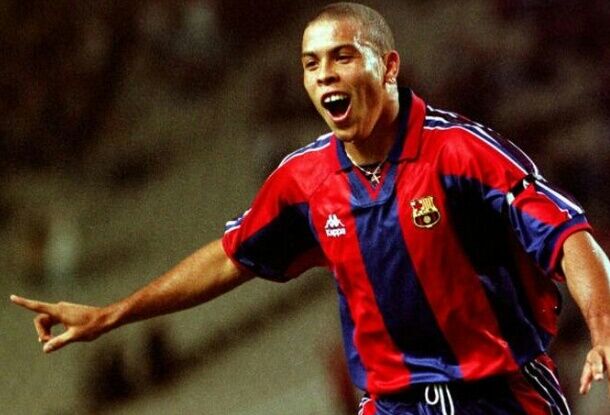 罗纳尔多@大罗有多强？14岁踢联赛，百米速度10秒4，20岁成为世界足球先生