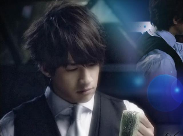 何润东▲45岁还在演偶像剧？何润东演新剧被吐槽，网友直言：太油腻了！