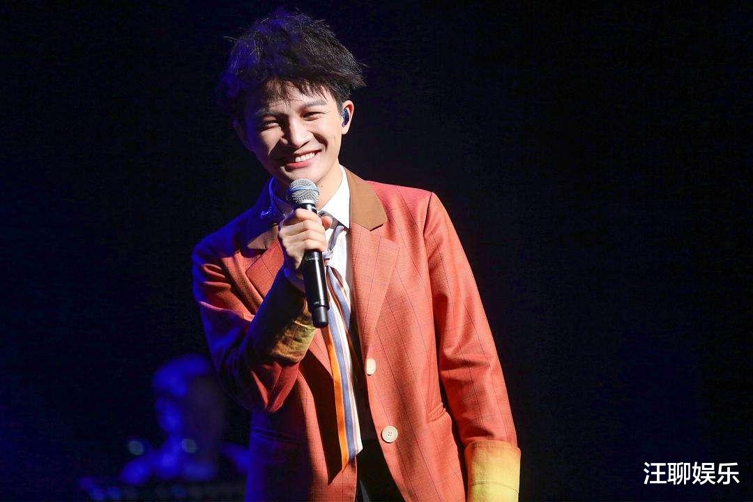 周深|华语男歌手影响力榜，蔡徐坤再次登顶，华晨宇和周深跻身前十