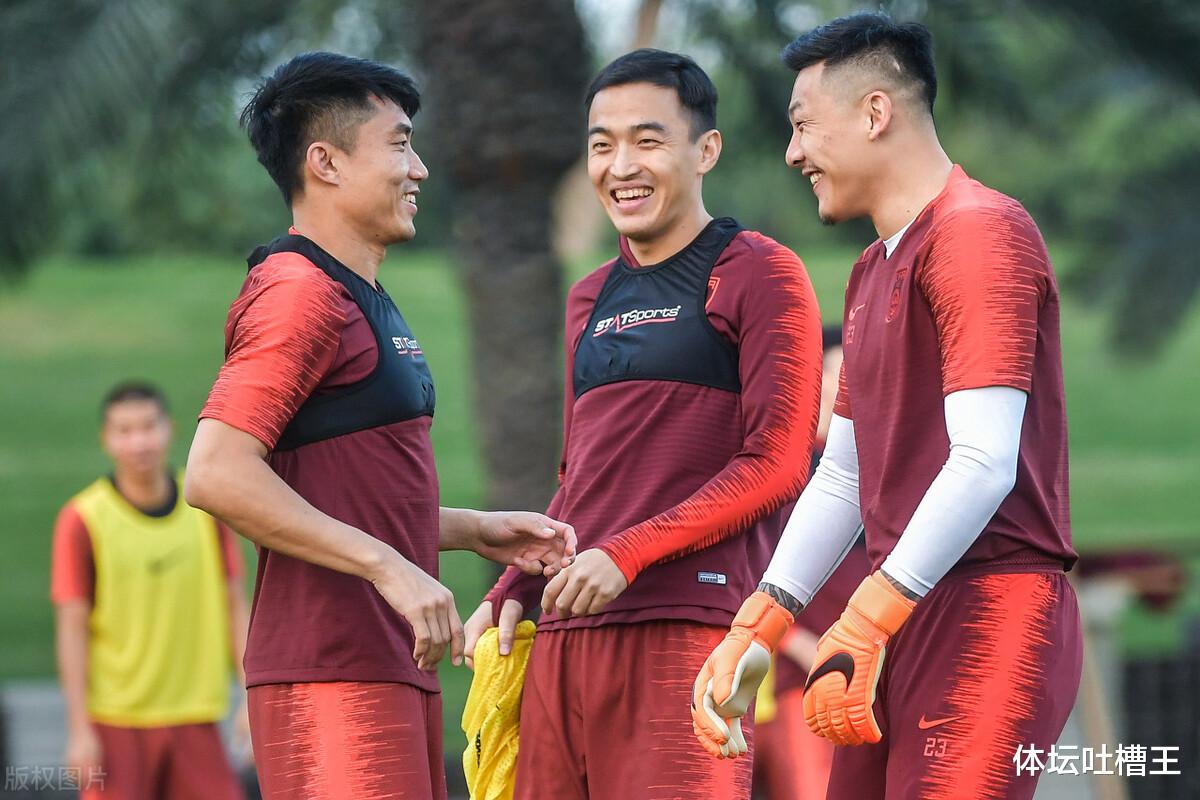 中超|一团乱麻！曝国足三大老队长再难归来，中超亚冠国足全撞车没法踢