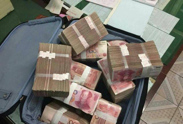 「金融资产」在银行有100万存款，这在国内属于什么水平？银行员工说出实情