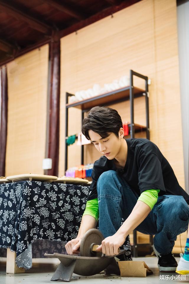 杨幂|千玺高考成绩，关晓彤高考成绩，杨幂高考成绩，看到他：太高了吧