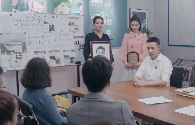 安家■《安家》老油条谢亭丰故事线全崩了，舍己报恩，却被观众吐槽狗血