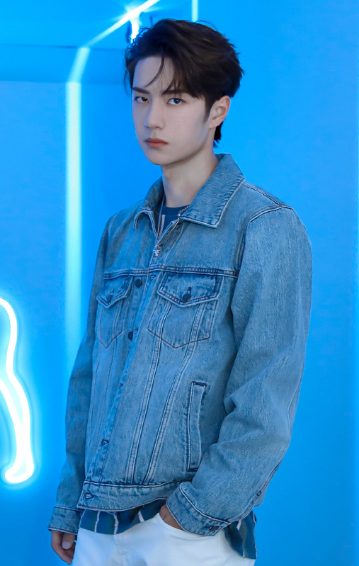 王一博|王一博又一部新剧开拍，合作大十岁的姐姐，剧中虐心情节不差《陈情令》？