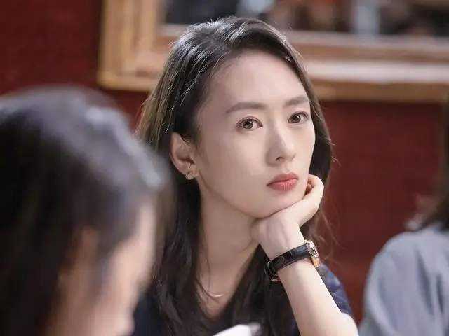 童瑶|《三十而已》演员微博粉丝排行:童瑶850万,毛晓彤1550万,第一是她