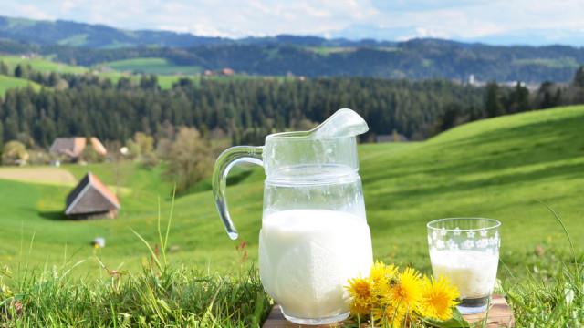 伊利|不是茅台，不是娃哈哈，中国饮料之王就在我们手边，蝉联亚洲第一