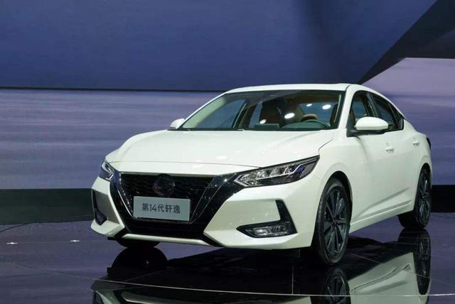 日产轩逸▲日产轩逸大获成功！油耗仅4.9L，5月卖了45283台，不愧为日本制造