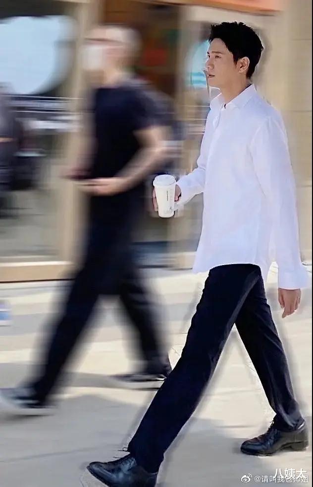 陈坤|看看瘦了20斤的陈坤，娱乐圈那些发福的叔们不羞愧吗？