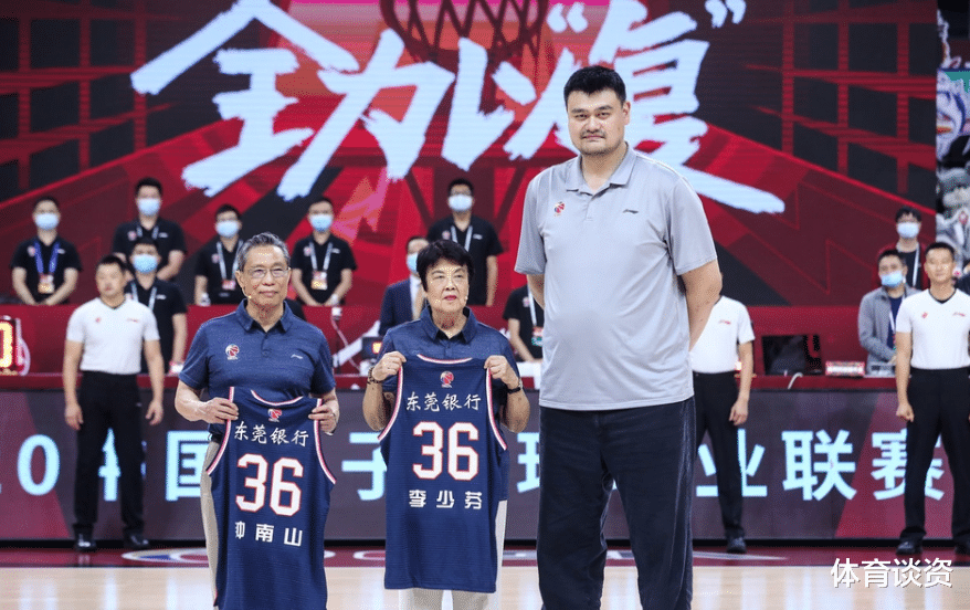 广东男篮@48分惨案！广东残暴继续：全队33助攻+外援仅6分钟，送钟南山大礼