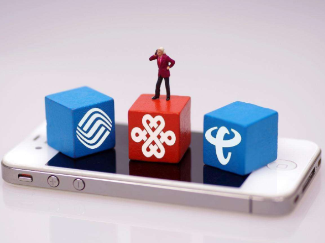 罗永浩|移动为何总让客户“换套餐”?客服说出真正原因,网友:套路真多