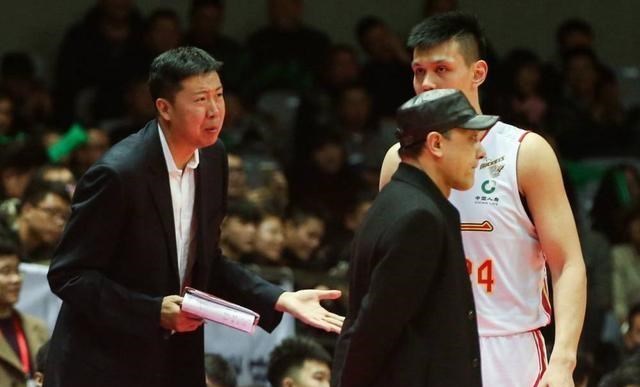 八一男篮▲刘玉栋接手主帅成定局?八一男篮正式表态,冲击季后赛是不变目标