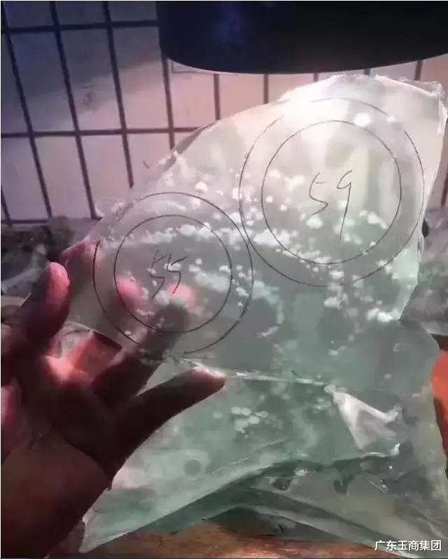 #翡翠#叫价400万的神仙料子!到底贵在何处?