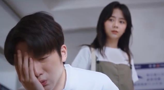 以家人之名|《以家人之名》三兄妹尴尬重逢，看这个镜头：我的快乐又回来了