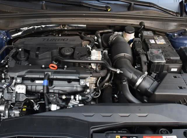 「起亚K5」2020款起亚K5预售开启，2.0T+8AT，一看价格，终于要翻身了！