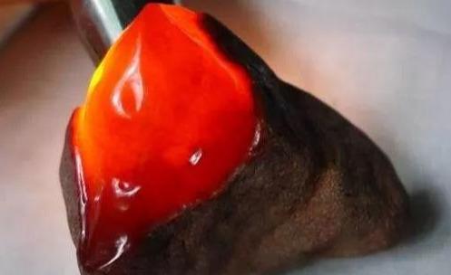 「文玩」头发有焗色，翡翠也有“焗色”鲜为人知的焗色翡翠