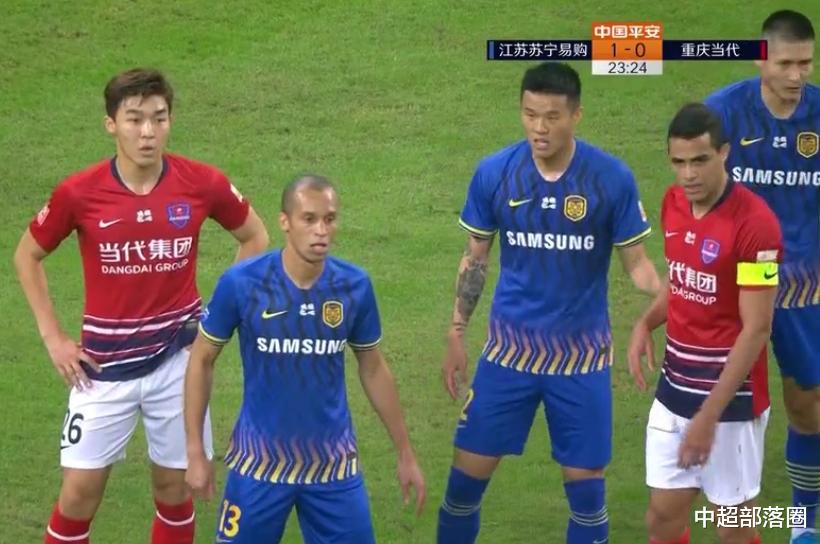 江苏苏宁|0-1！3球被吹掉！中超头号黑马轰然倒下，输球又输人，送对手晋级