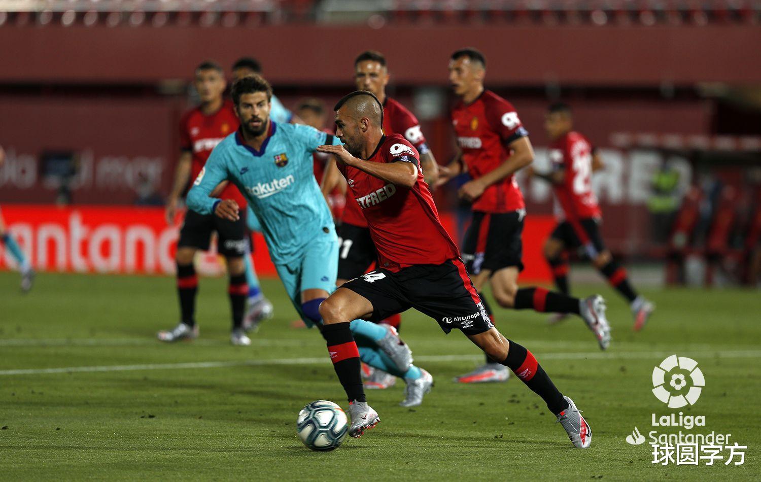 【巴塞罗那】四大联赛首例！西甲空场安保太差，梅西球迷闹场，巴萨4-0获胜