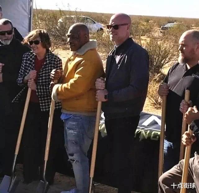 迈克·泰森▲泰森复出真为了1.4亿出场费?错!如今开大麻农场保底月入四百万