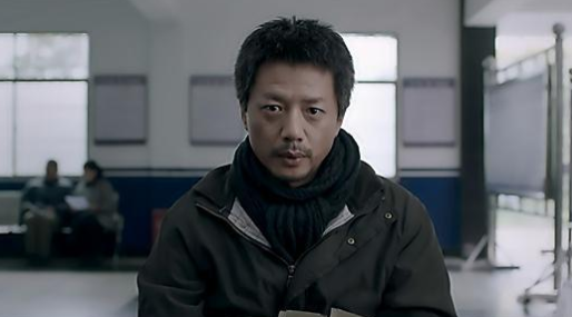 士兵突击▲《士兵突击》播出14年,八个主演七个成大咖,只有一人仍默默无闻