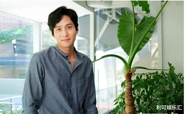 「朴海俊」《夫妻的世界》朴海俊：35岁出道，没背景与人脉，凭演技突出重围