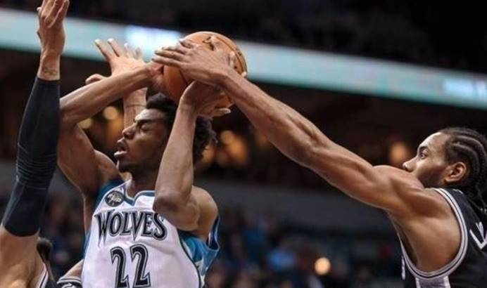 维金斯|为何总说维金斯天赋强？数据对比竟完爆伦纳德，对此你怎么看？