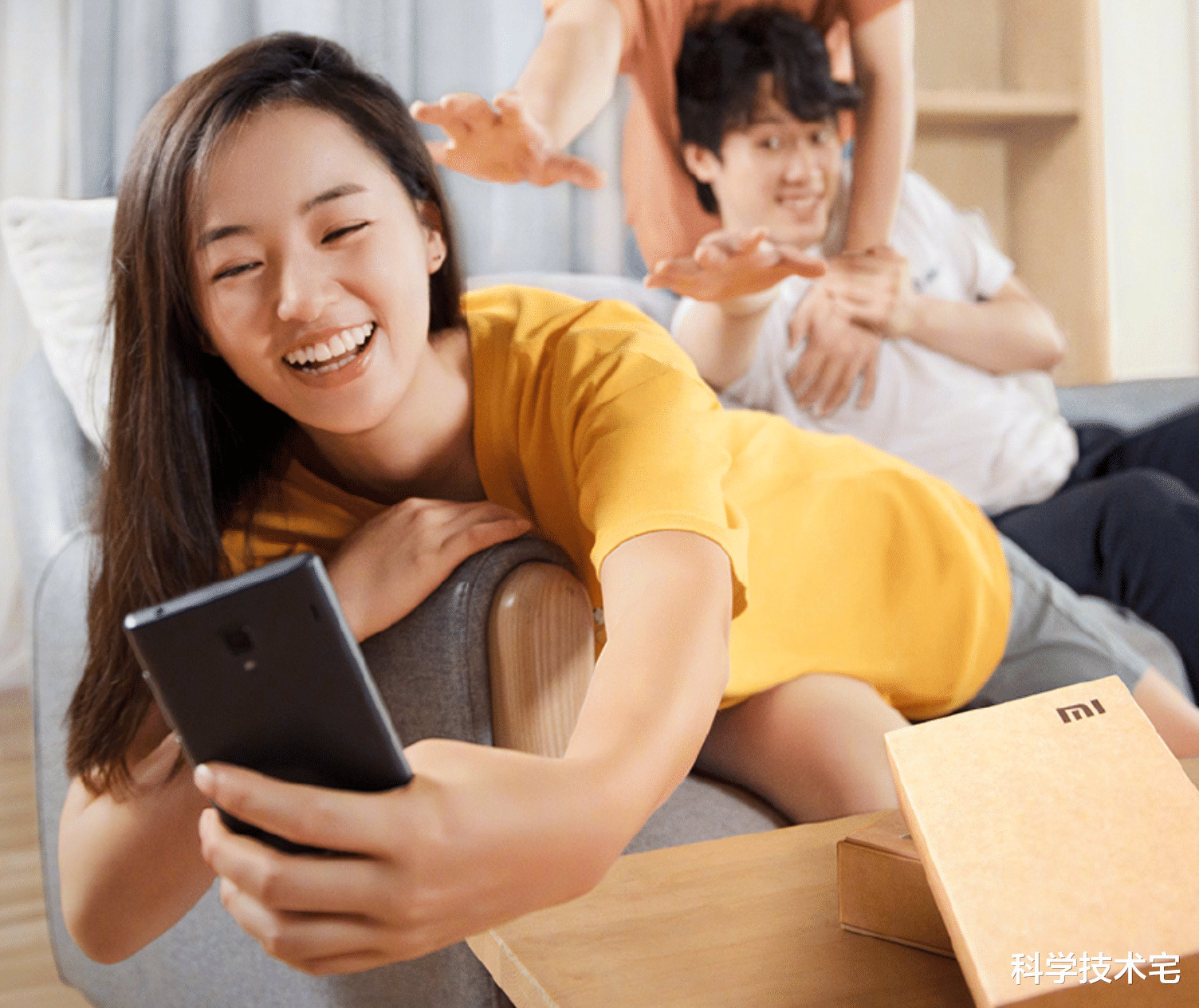 芯片|“高价低配”手机排行榜出炉，三星第一、OPPO第三、华为第六！