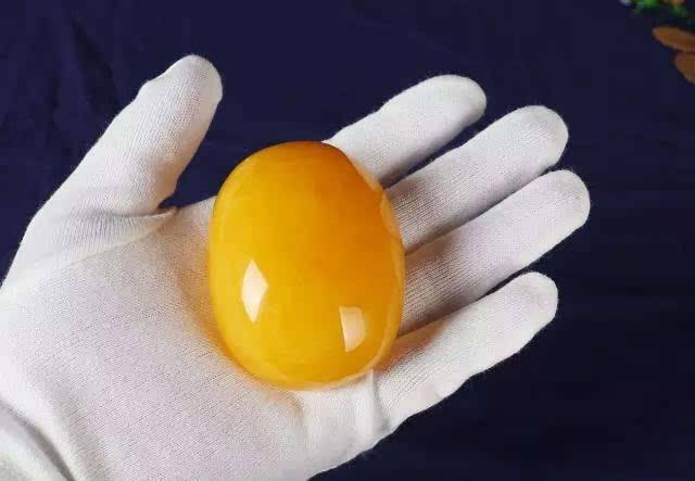 象牙|收藏蜜蜡怎么选? 蜜蜡的俄料与乌料如何区分？谁更具有收藏价值？