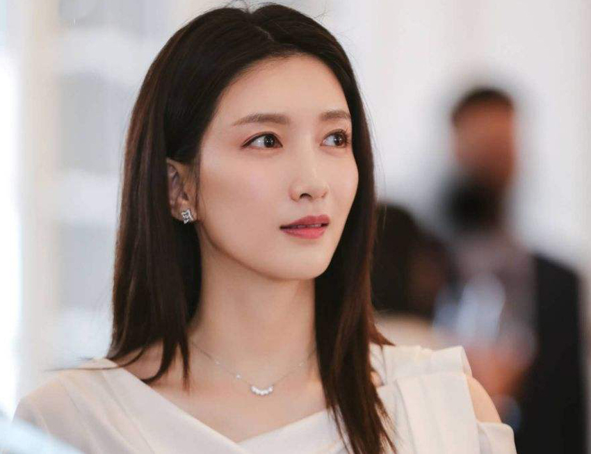 三十而已|《三十而已》王漫妮在上海奋斗8年，由于职业定位的失误，仍一事无成！