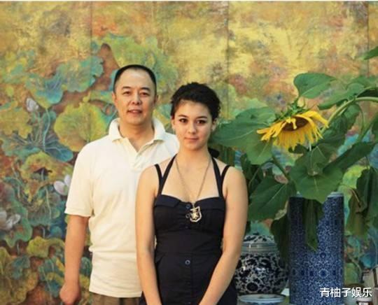 张铁林|张铁林的两个女儿,一个极其宠爱,一个不养不认,待遇相差太大