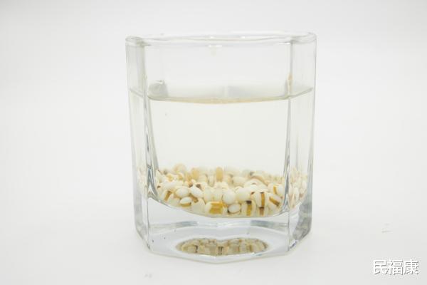 肝脏|肾内科医生:饮水不当会拖累肾脏,喝水时别犯三错