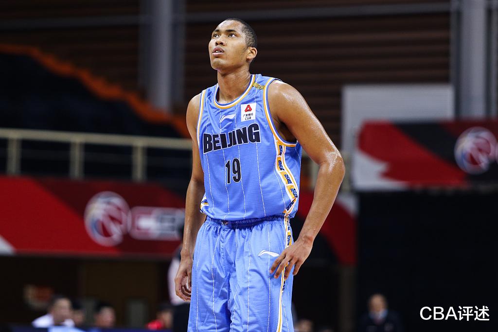 北京男篮|北京四连败！方硕最后时刻输球又输人，范子铭迷失恐将被一人替代