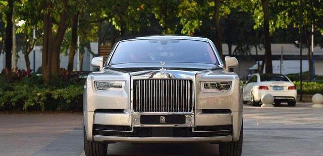 劳斯莱斯幻影|劳斯莱斯幻影作为豪车中的贵族，能不能碾压奔驰的S680？