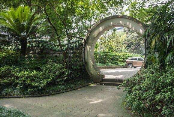 重庆|中国花钱最少的旅游城市，景点几乎免费，一碗面只要6元