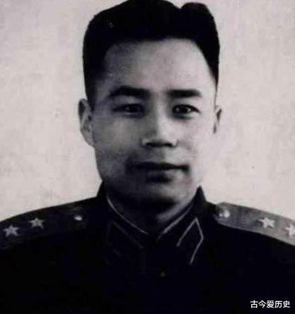 王近山|比王近山还冤，本应授中将最后成大校，他嫌丢脸拒绝参加授衔仪式