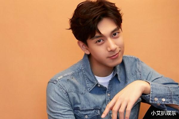 邓伦|无形中的较量！邓伦李现将参与春晚？团队为此关系紧张