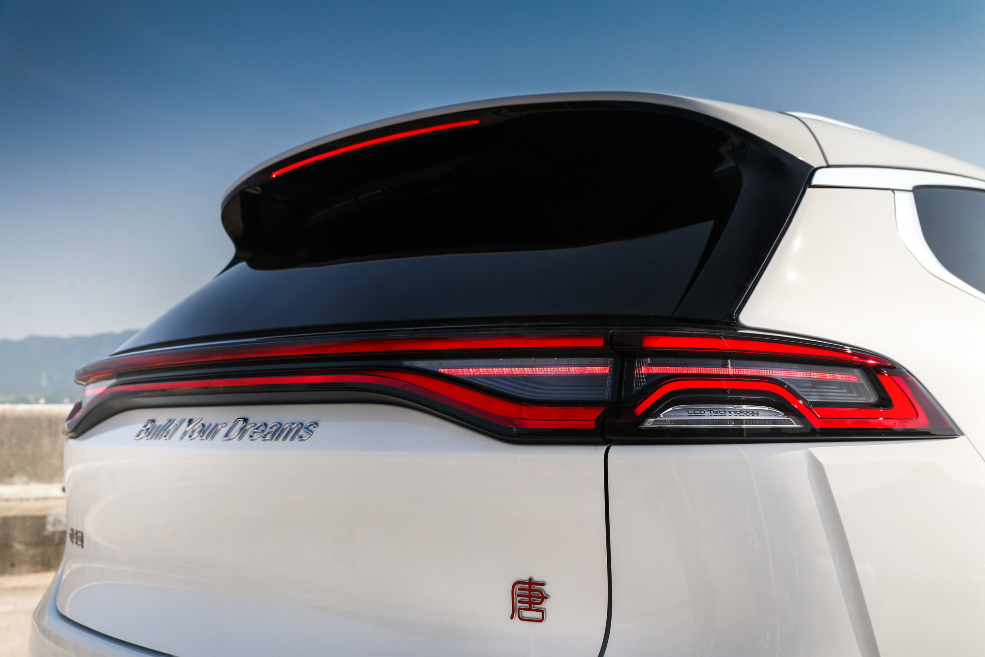 动力|又一款suv被捧红了,比汉兰达霸气,高速从未见飘,12.99w起