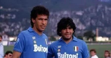 巴西队@巴西为什么是足球王国？这15人告诉你答案！