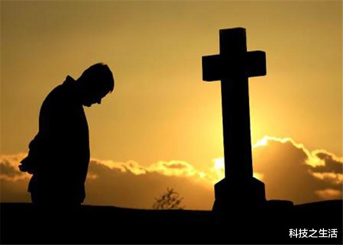 【】人死后为什么会张着嘴,老人说的话令人意外,原来真的有科学依据!