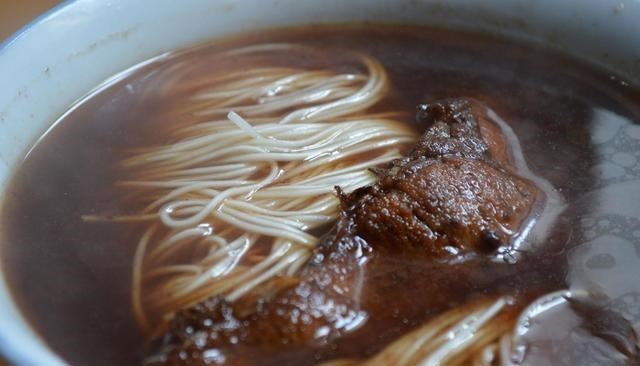 『面条』全国最好吃的10种面，吃过一半的有口福，全吃过的绝对是吃货一枚