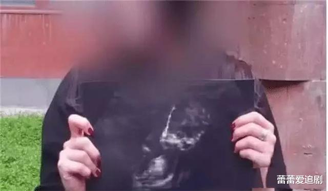 『火星』继火星男孩之后，一女子称来自3500年前，还有外星人的孩子？