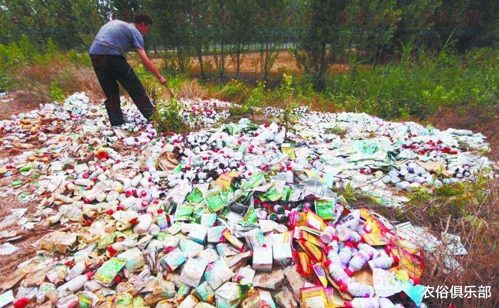 农俗俱乐部|除秸秆不让焚烧，这3件农民以前爱干的事也被禁止，真有必要禁？