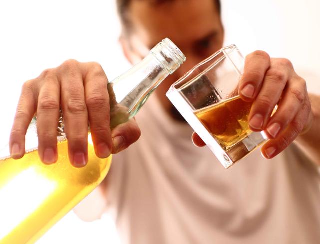 肝癌|我国肝癌高发，这4个因素或是幕后推手，了解后要远离