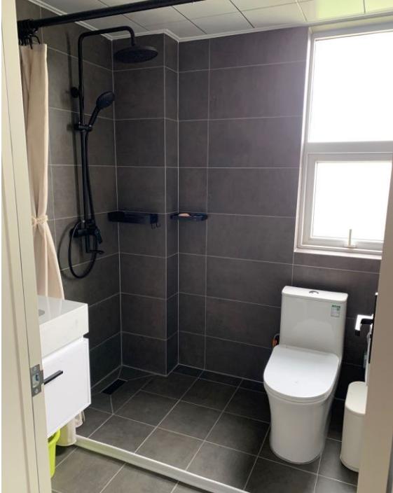 「」硬装基本完工，柜子花了不少钱，才发现卧室衣柜门怎么打开才好