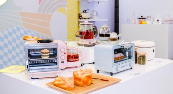 海尔|避开美的、海尔的锋芒，这家中国小家电巨头，半年吸金超17亿