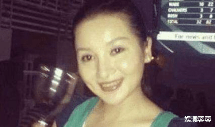 王奎荣|当年嫁给73岁大爷生下孩子，直言自己不后悔的36岁女演员，如今怎样了？