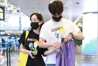 梁靖康■娱料：李沁、杨紫、梁靖康、蔡徐坤、甜蜜情侣好事将近