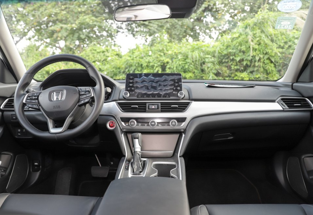 本田雅阁|本田雅阁成为新B级车之王，30天卖出53522辆，16万就有50万的品质