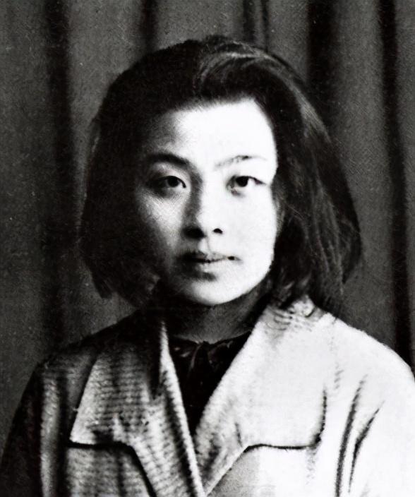 达·芬奇|她是主席最欣赏的女性之一，却脚踏两只船，监狱中和嫌犯生子