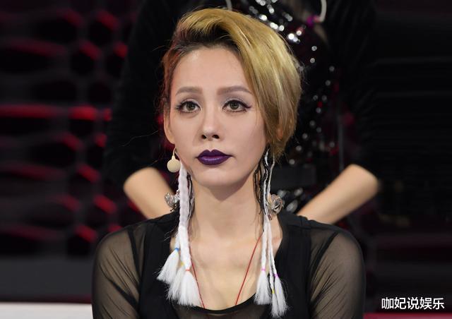 万茜|从“姬圈天菜”到成团被撕，万茜是如何将一手好牌打烂的？