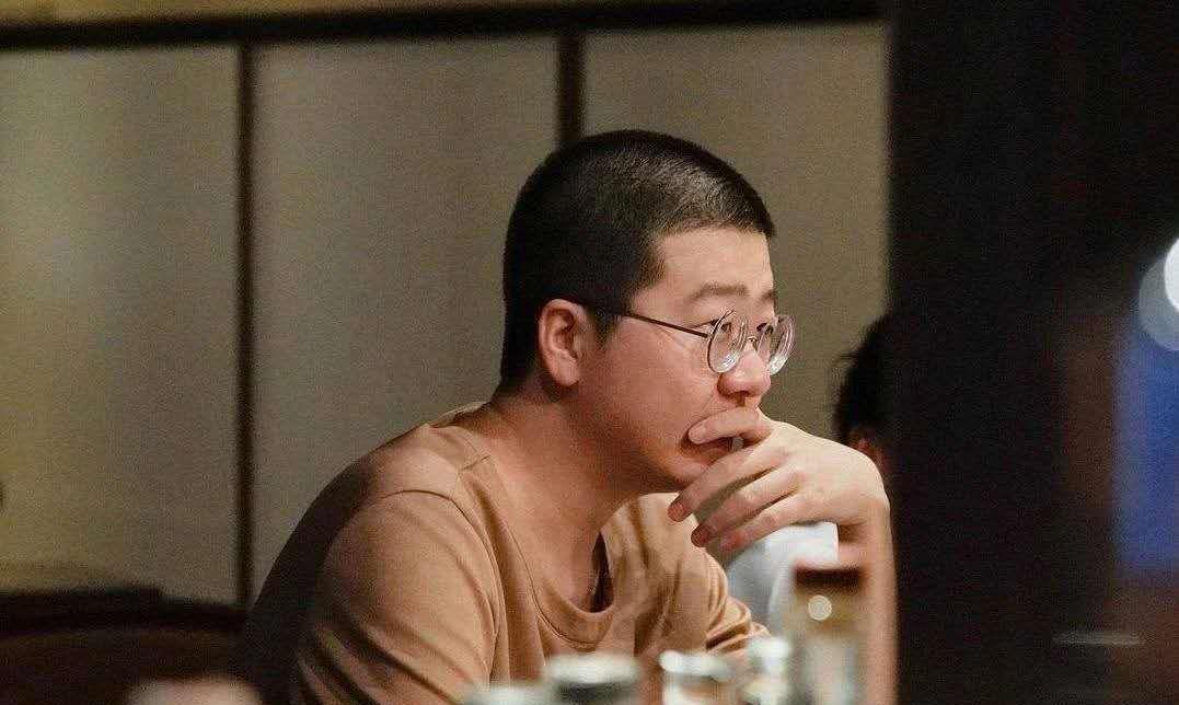 |雷军10周年演讲刷屏，现实里没有诗和远方，但别忘记仰望月光！